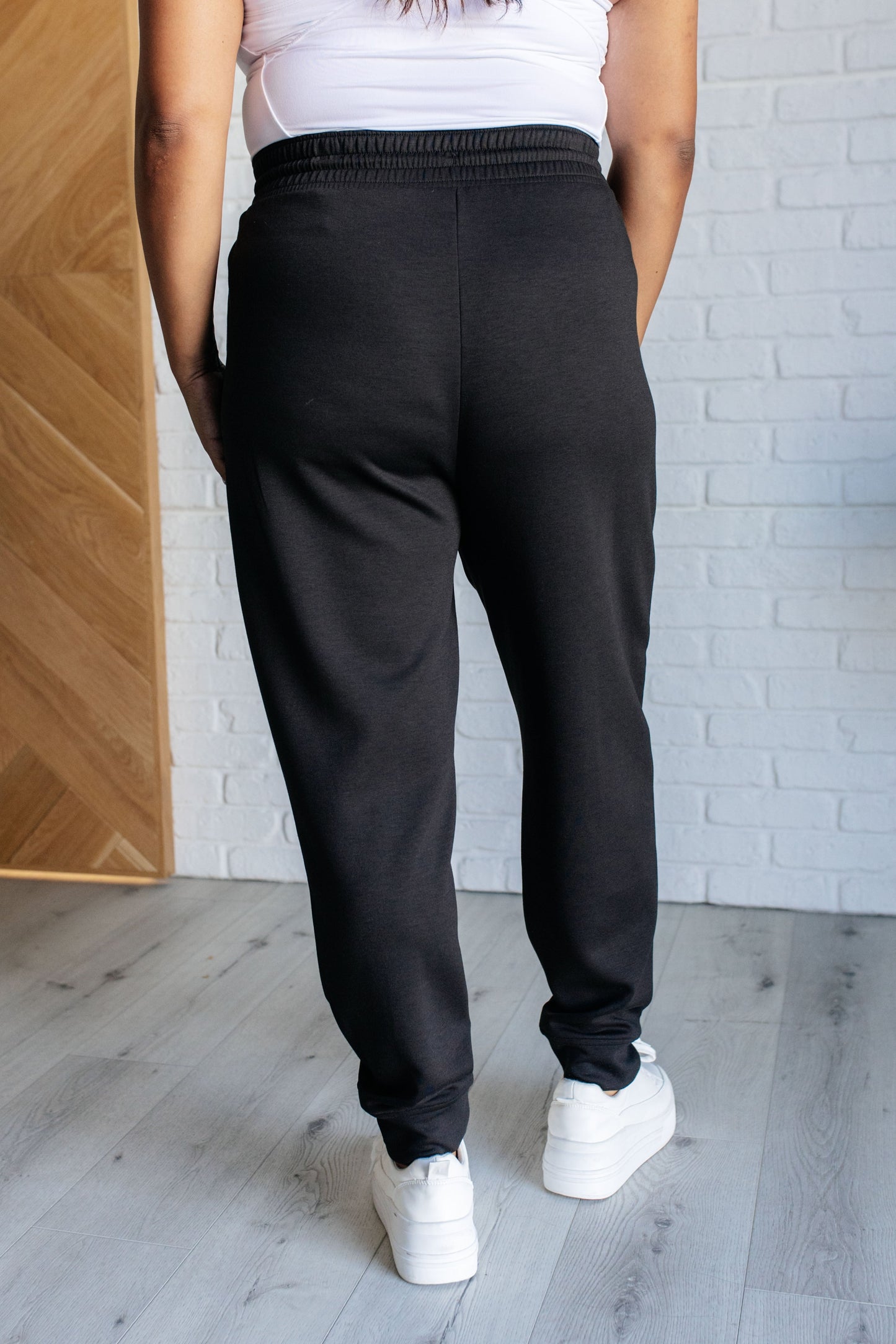 Center Seam Scuba Joggers in Black