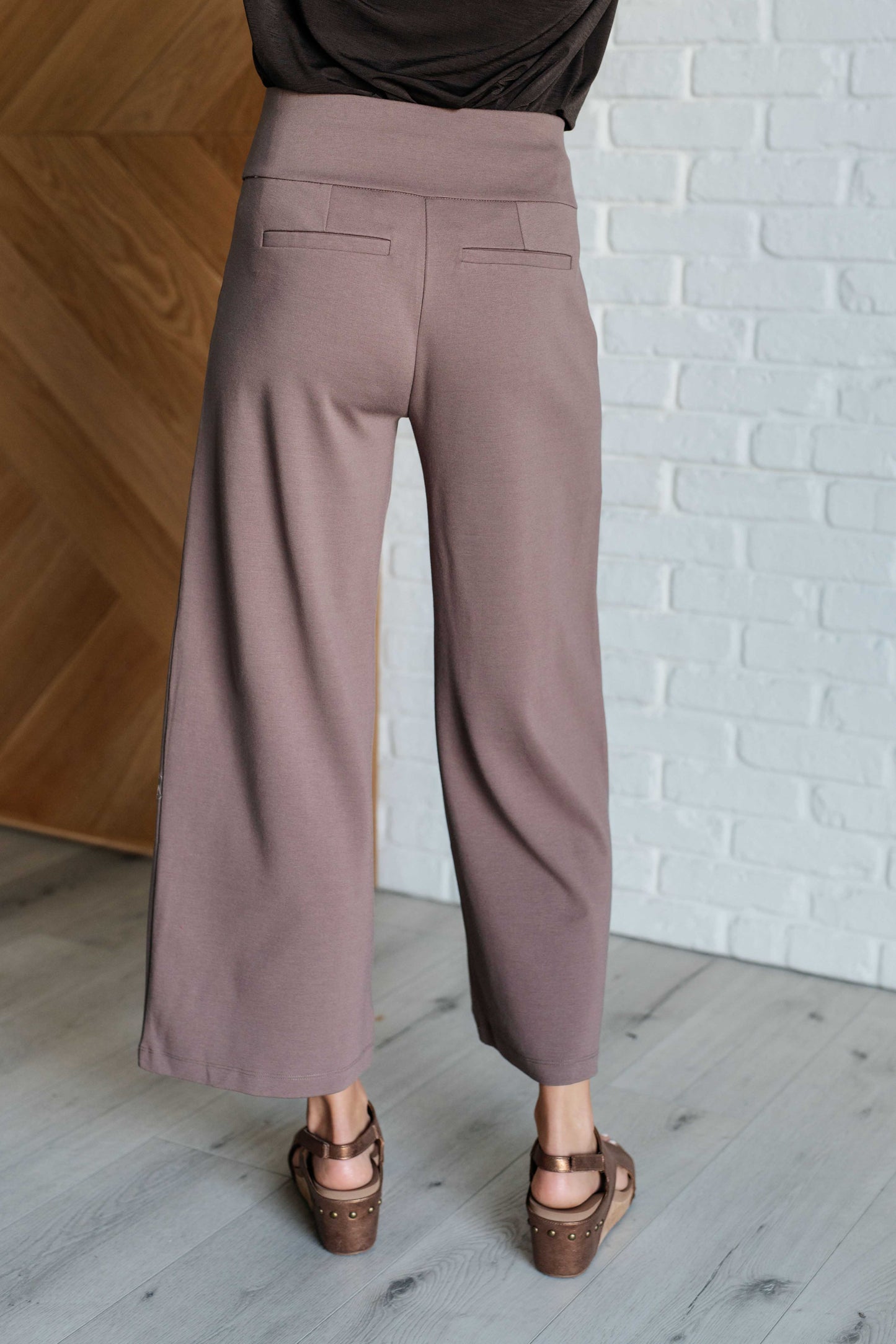 Magic Wide Leg Crop Pants in Dark Mocha